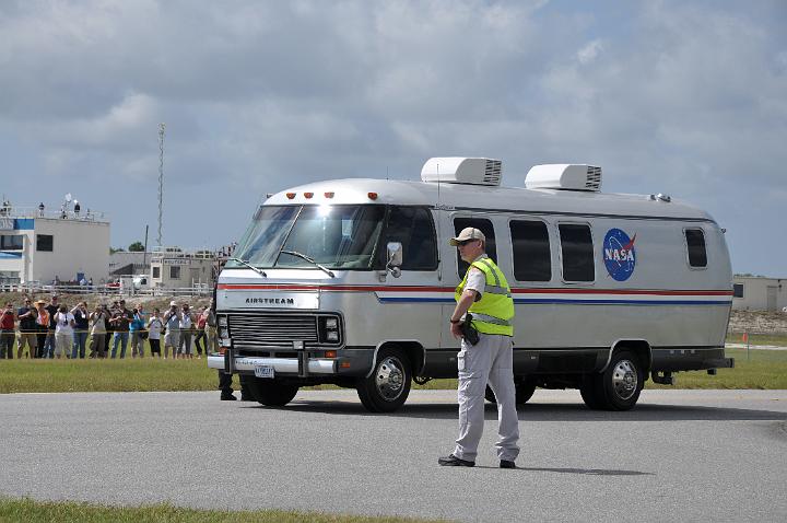 Astronaut Van to Pad