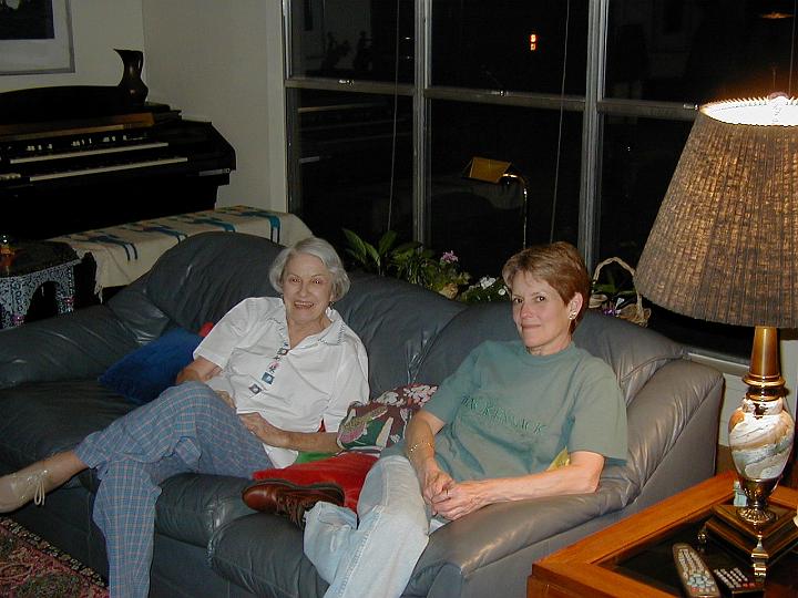 Elsie & Susan 2000